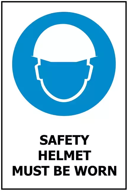 Safety Helmet Must Be Worn 340x240mm